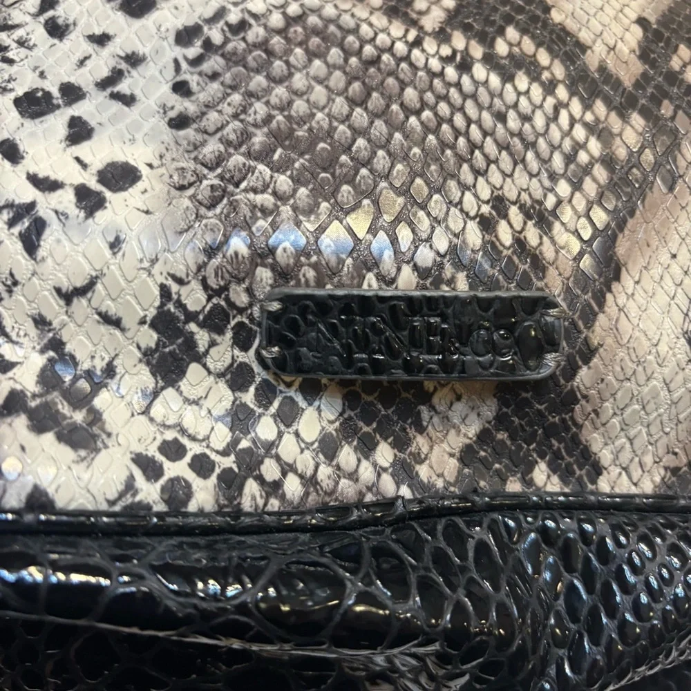 Nine & Co. Hobo Bag Black Cream Snakeskin Faux Leather Textured Silver-Tone
